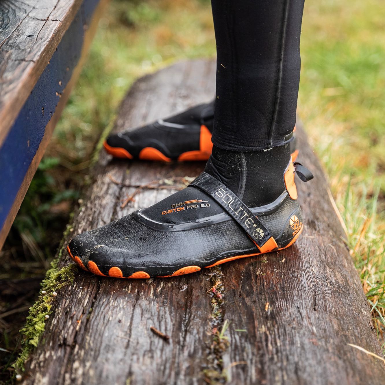Booties 5mm SOLITE Custom Pro 2.0 (Orange/Black) Includes Heat Booster Socks