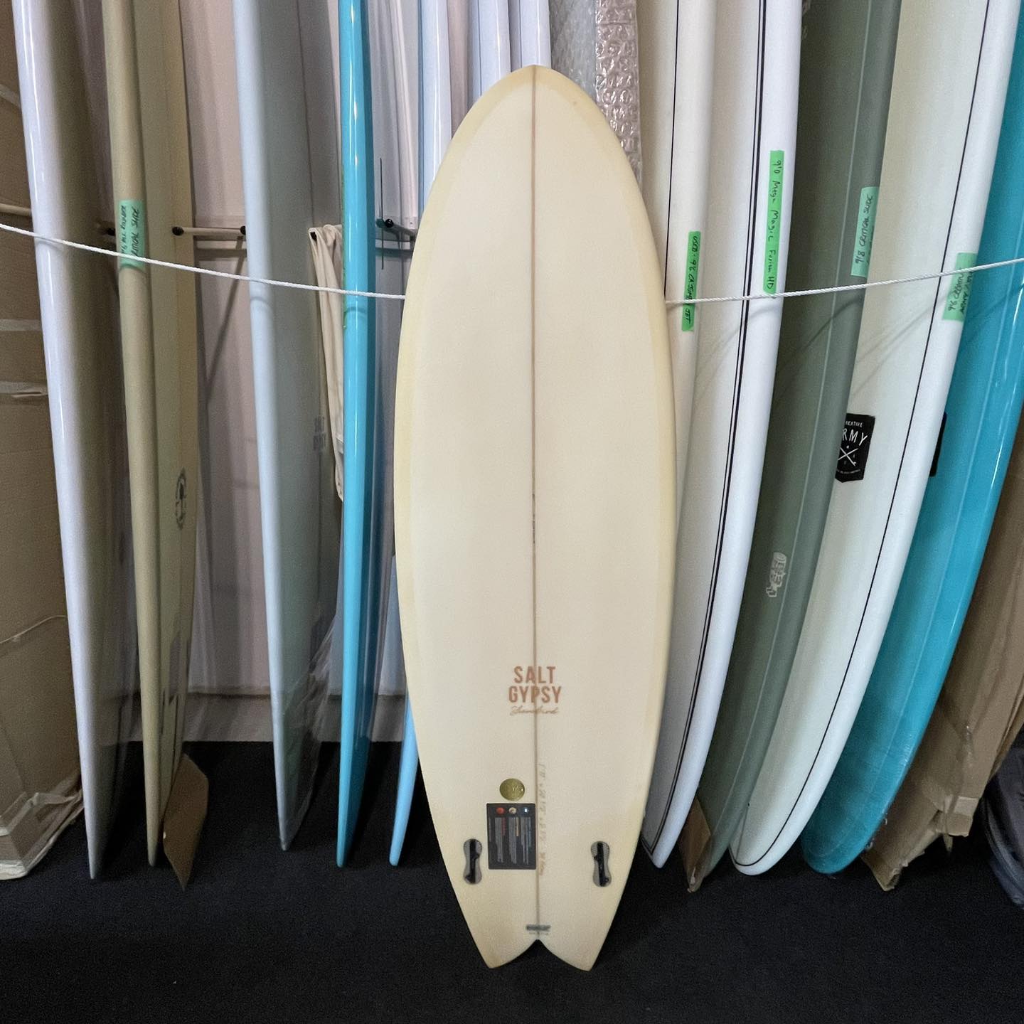 
                  
                    Salt Gypsy Shorebird 5'11 Pale Apricot Tint - PU
                  
                