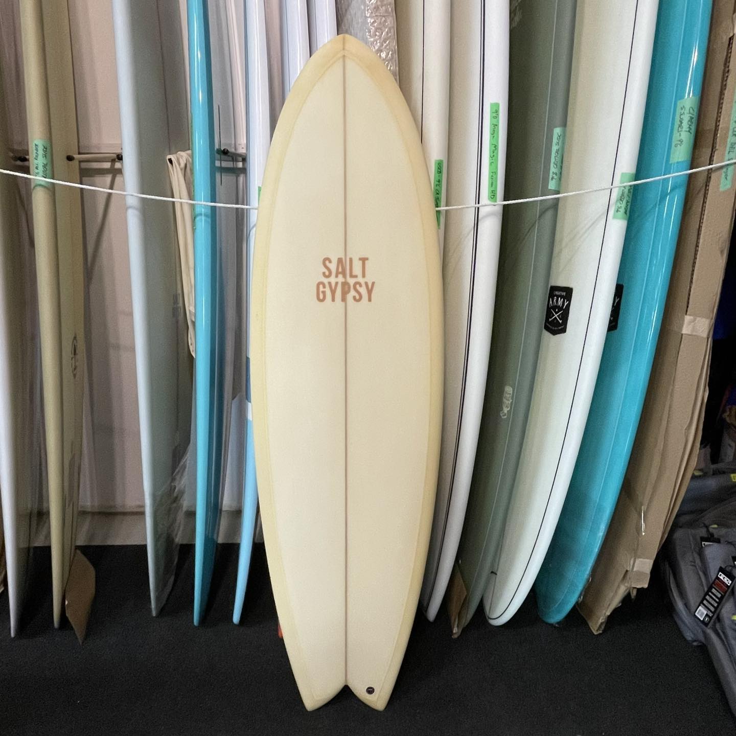 
                  
                    Salt Gypsy Shorebird 5'11 Pale Apricot Tint - PU
                  
                