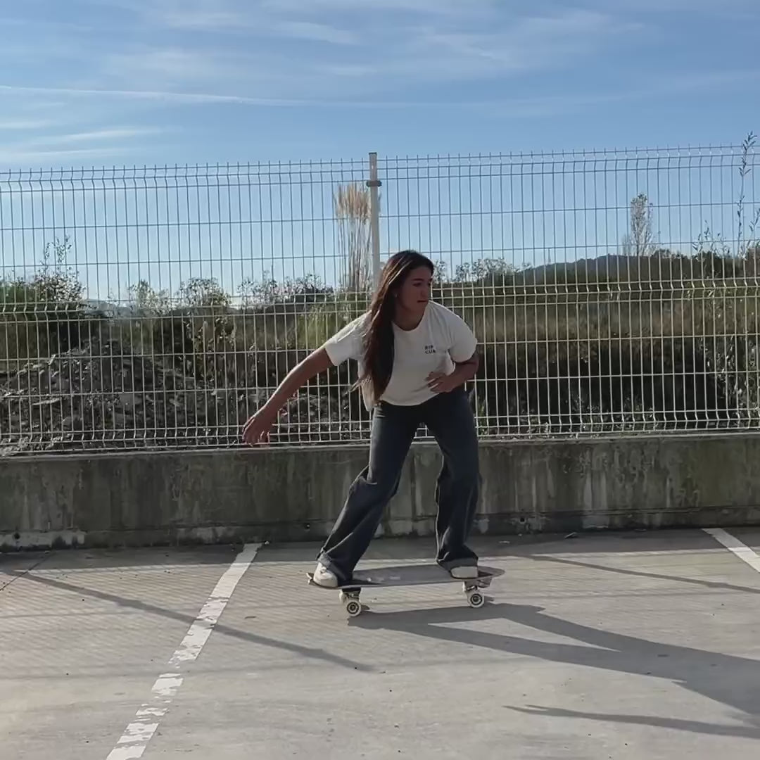 Load and play video in Gallery viewer, YOW Sophia Medina Roses Fish 32.5" Surfskate