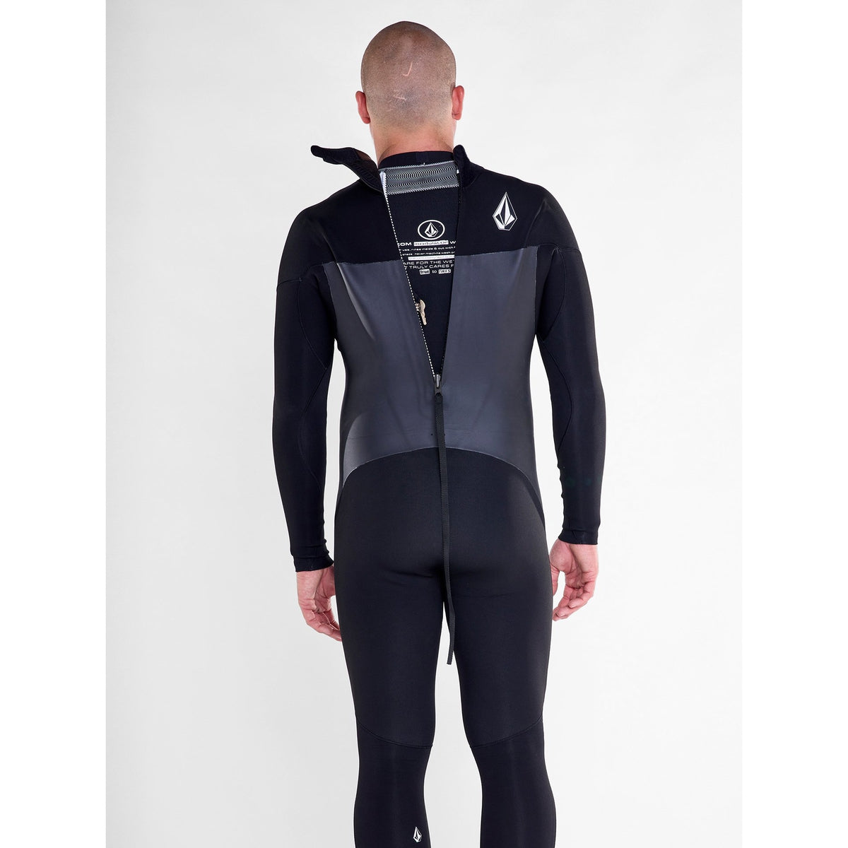 4/3mm Men's Volcom Back Zip Fullsuit (with inner liner)
