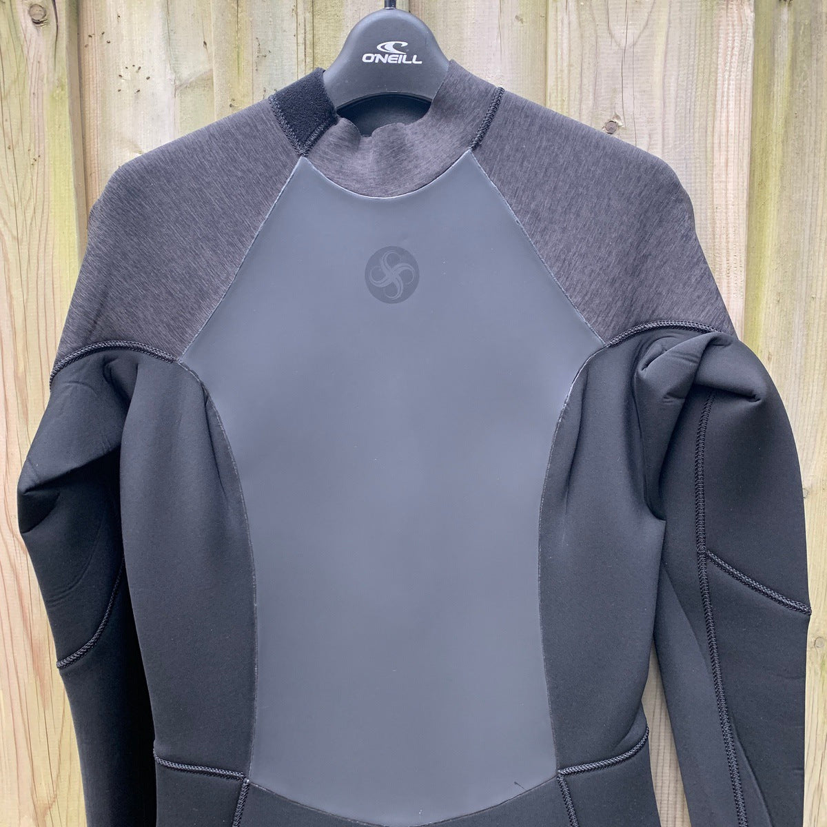 4/3mm SisstrEvolution 7 SEAS Back Zip Full Suit - Black Heather