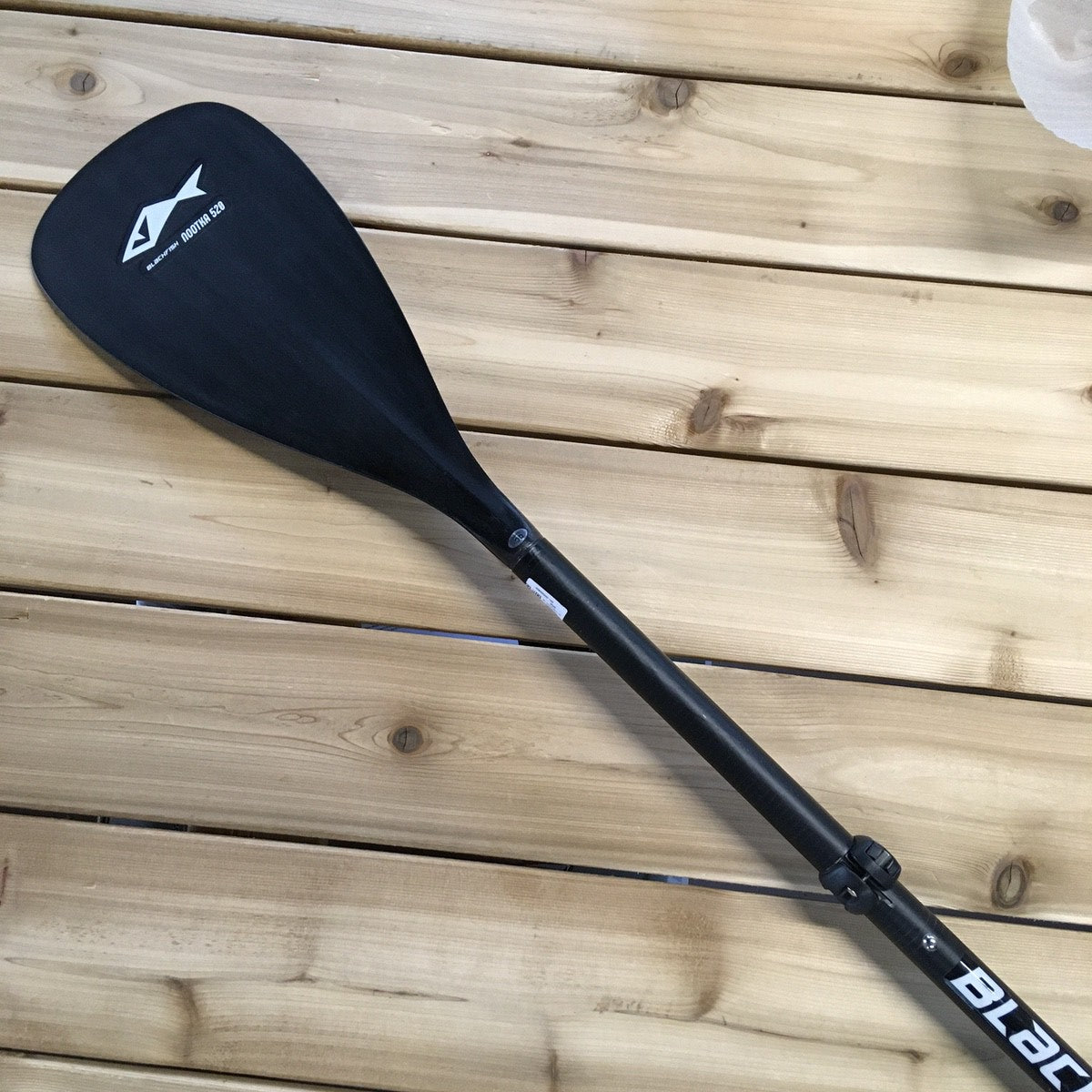 Sup Paddles - Blackfish Nootka 520 Ud Carbon / Round 3pcs Adj. Hybrid Shaft / Ergo Plastic Handle - MOQ 8