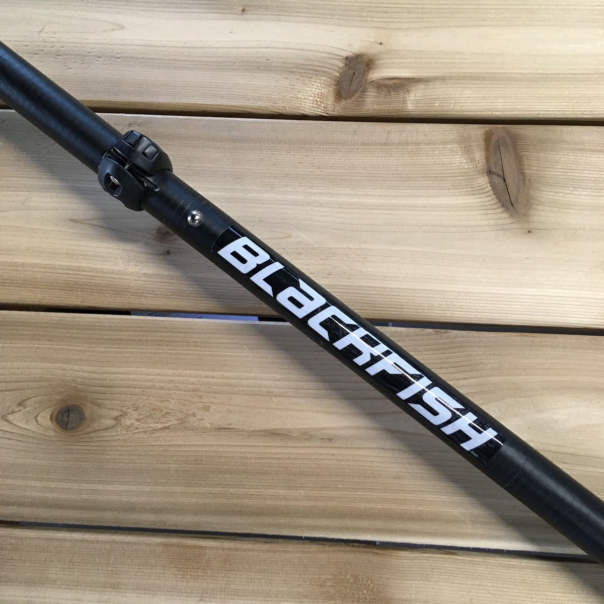 Sup Paddles - Blackfish Nootka 520 Ud Carbon / Round 3pcs Adj. Hybrid Shaft / Ergo Plastic Handle - MOQ 8