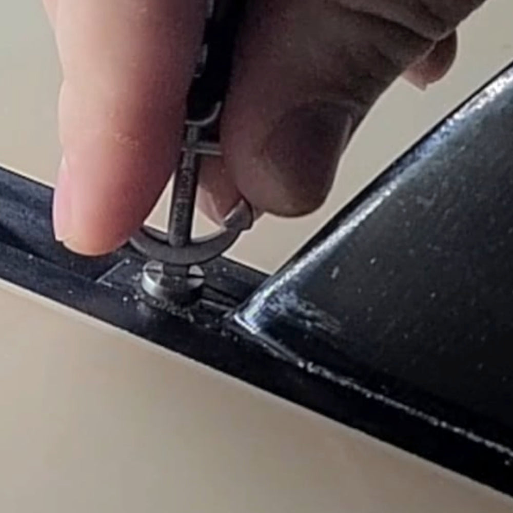 Jewellery / Fin Screw Key