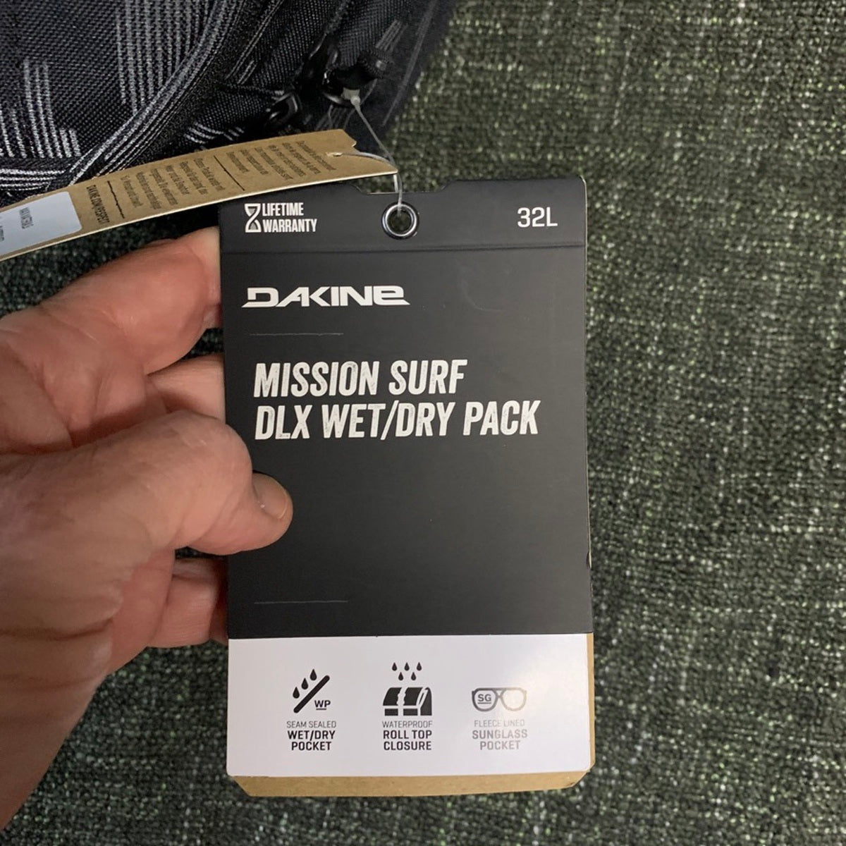 Travel Luggage - Dakine Backpack Mission Surf Dlx Wet/Dry Pack 32L Flash Reflective
