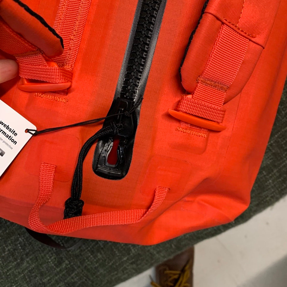Travel Luggage - Dakine Cyclone Hydroseal Duffle / Backpack 60L - Sunflare