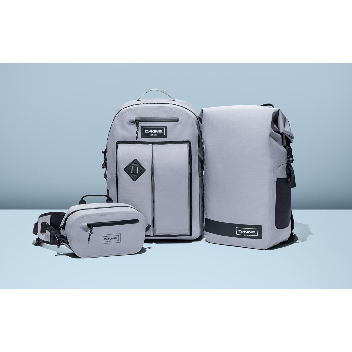 Travel Luggage - Dakine Cyclone Roll Top Pack / Backpack 32L - NILEBLUE