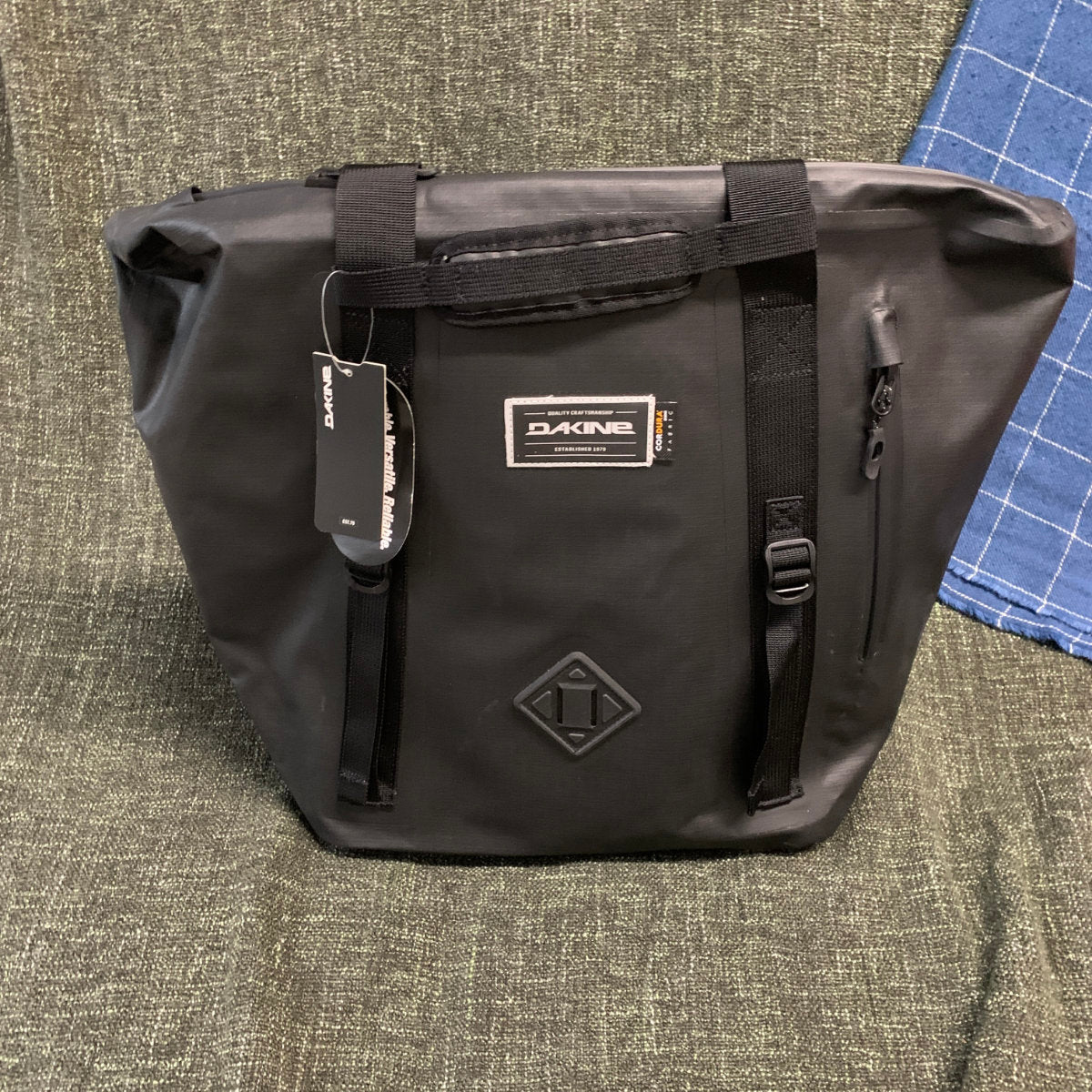 Travel Luggage - Dakine Cyclone Tote Backpack 27L - Cyclone Black