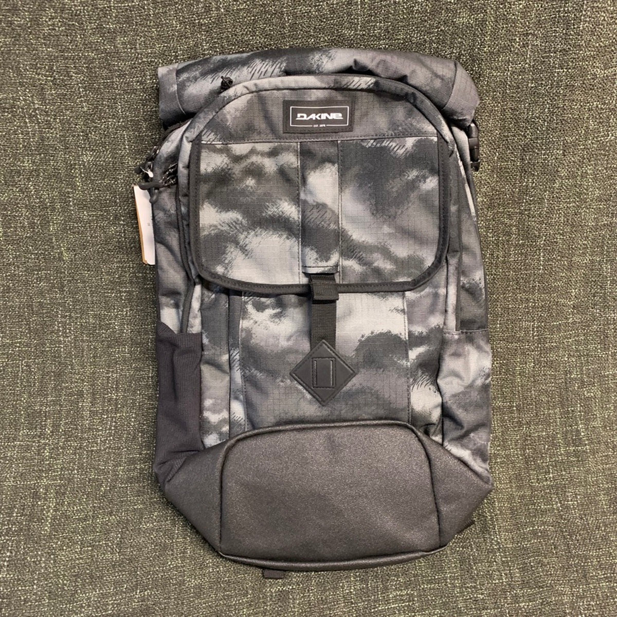 Travel Luggage - Dakine Mission Surf Dlx Wet/Dry Backpack 32L - DrkAshCamo