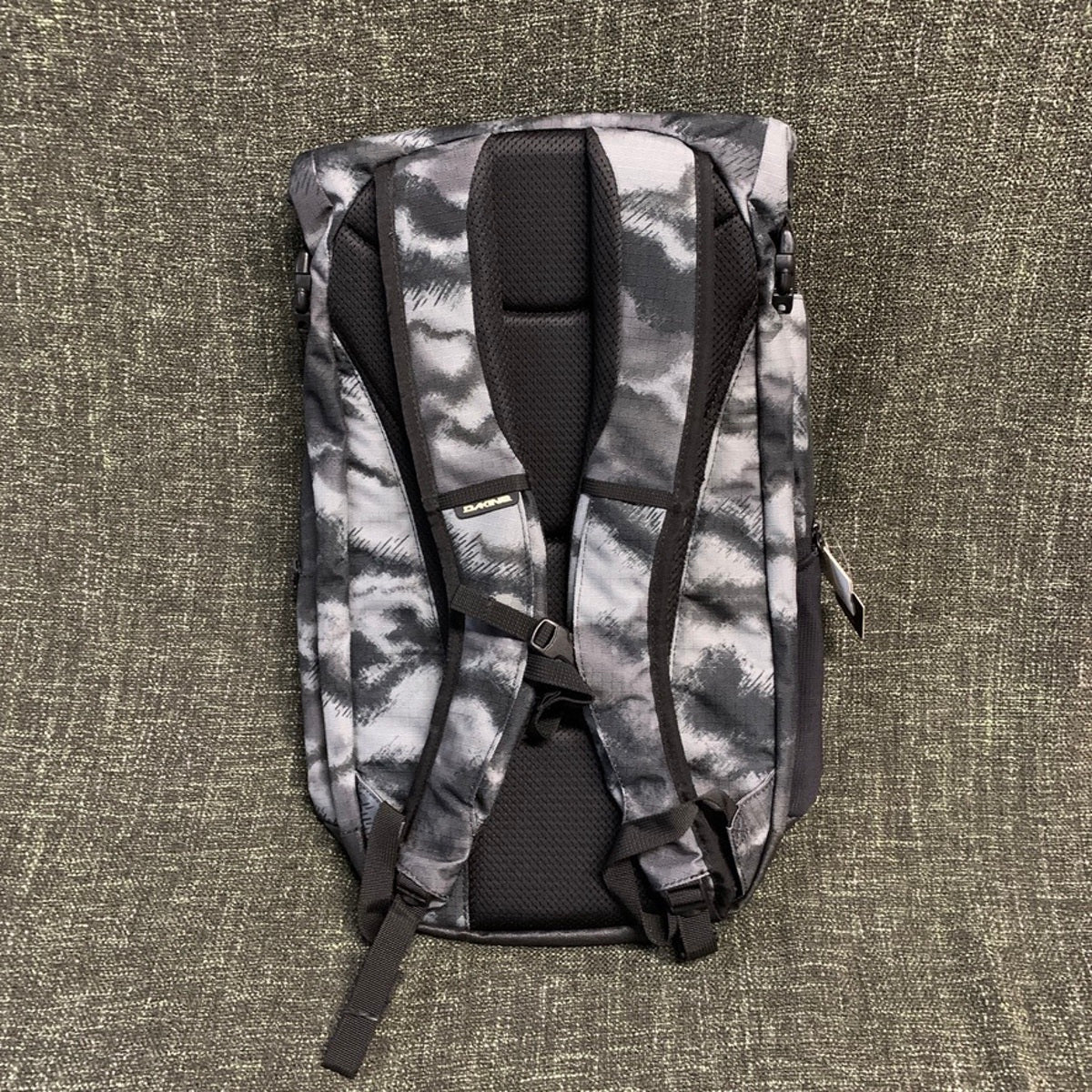 Travel Luggage - Dakine Mission Surf Dlx Wet/Dry Backpack 32L - DrkAshCamo