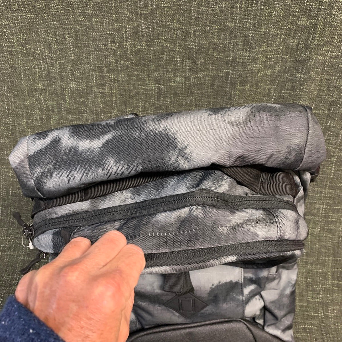 Travel Luggage - Dakine Mission Surf Dlx Wet/Dry Backpack 32L - DrkAshCamo