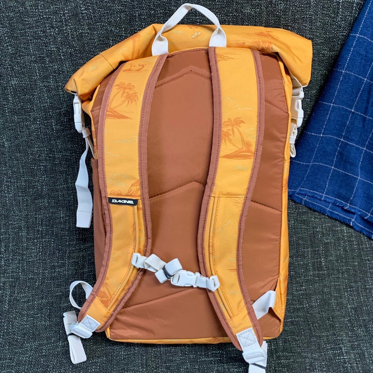 Travel Luggage - Dakine Mission Surf Roll Top Backpack 28L - Oceanfront