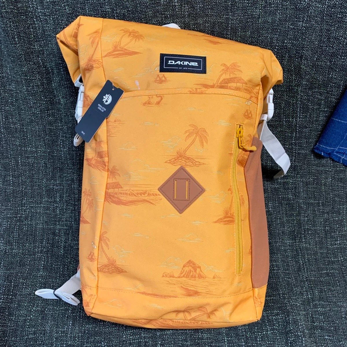 Travel Luggage - Dakine Mission Surf Roll Top Backpack 28L - Oceanfront