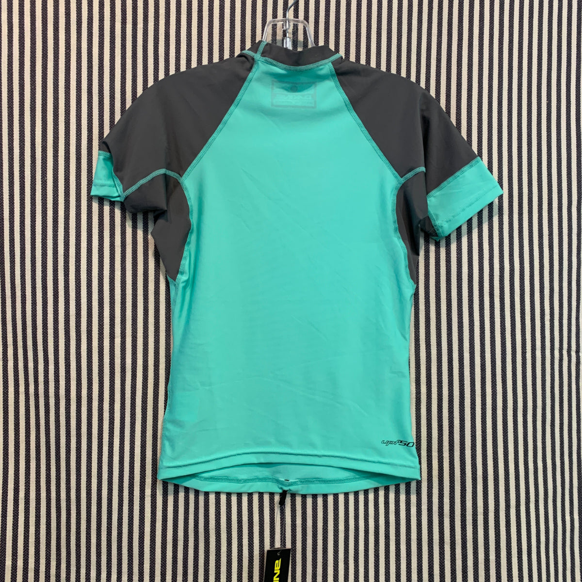 Dakine Womens Rashies: Flow Snug Fit S/S