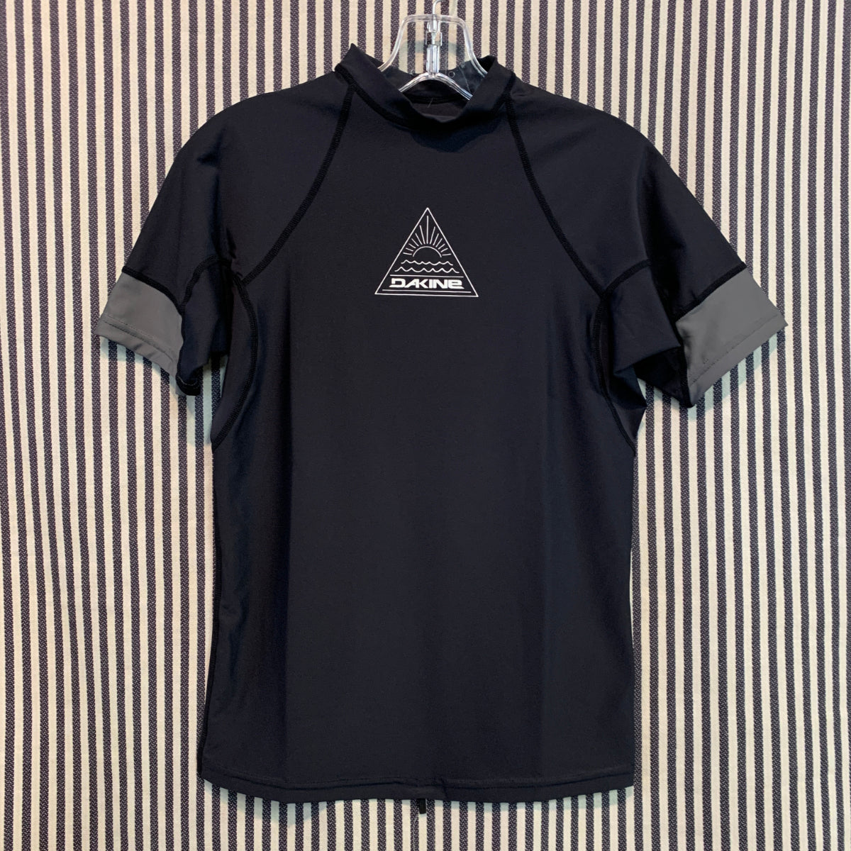 Dakine Womens Rashies: Flow Snug Fit S/S