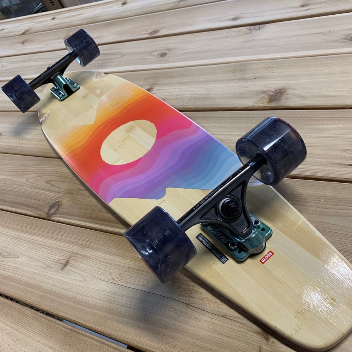 Globe - Arcadia Cruiser - Bamboo/Mountains