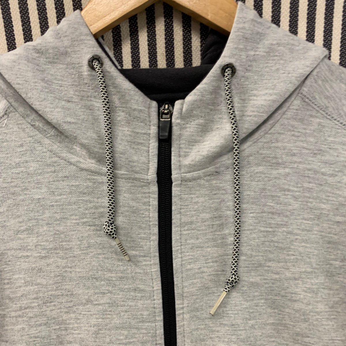 Hoodie - Vissla Hell Week