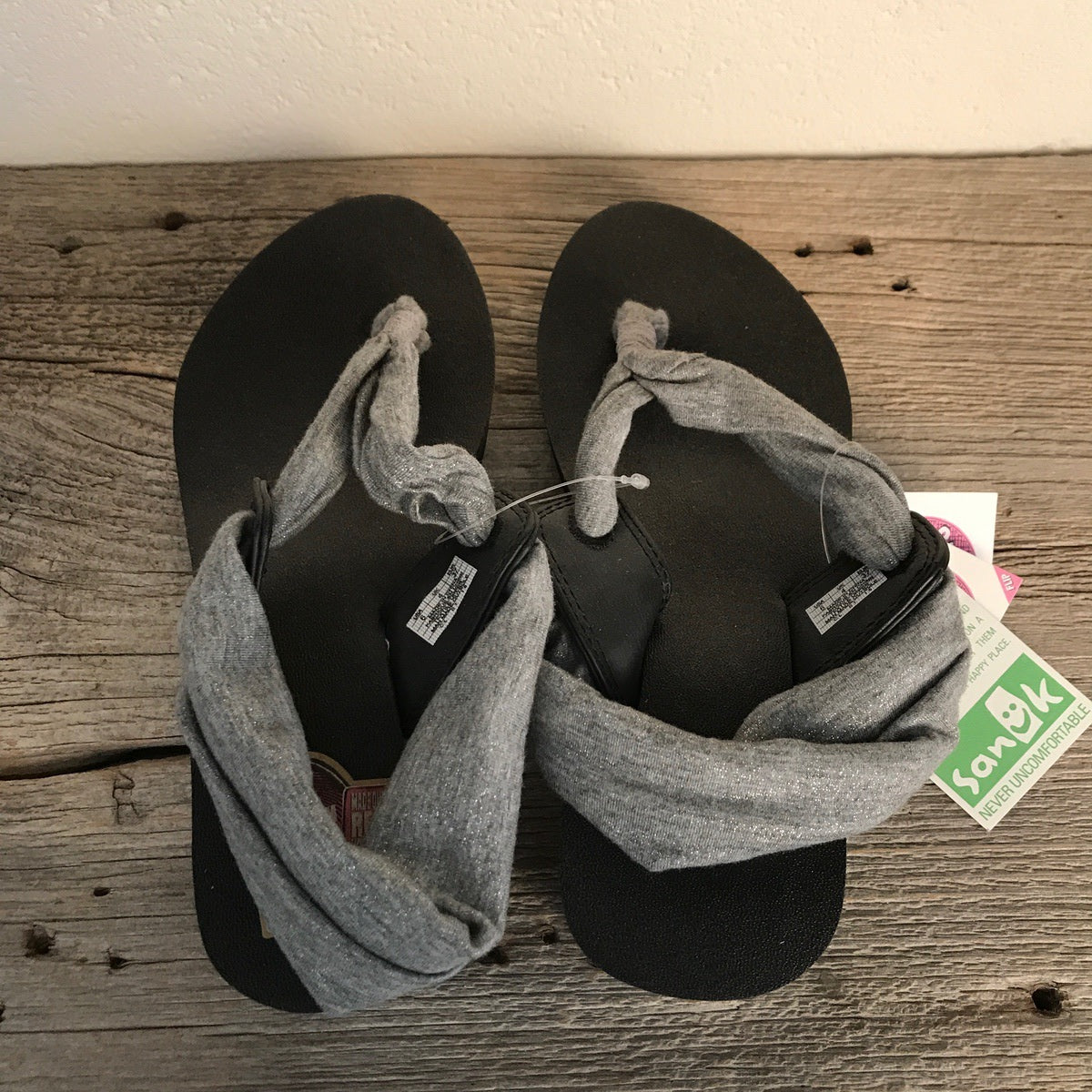 Womens Sanuks YOGA SINGLET WEDGE METALLIC silver wedge slops