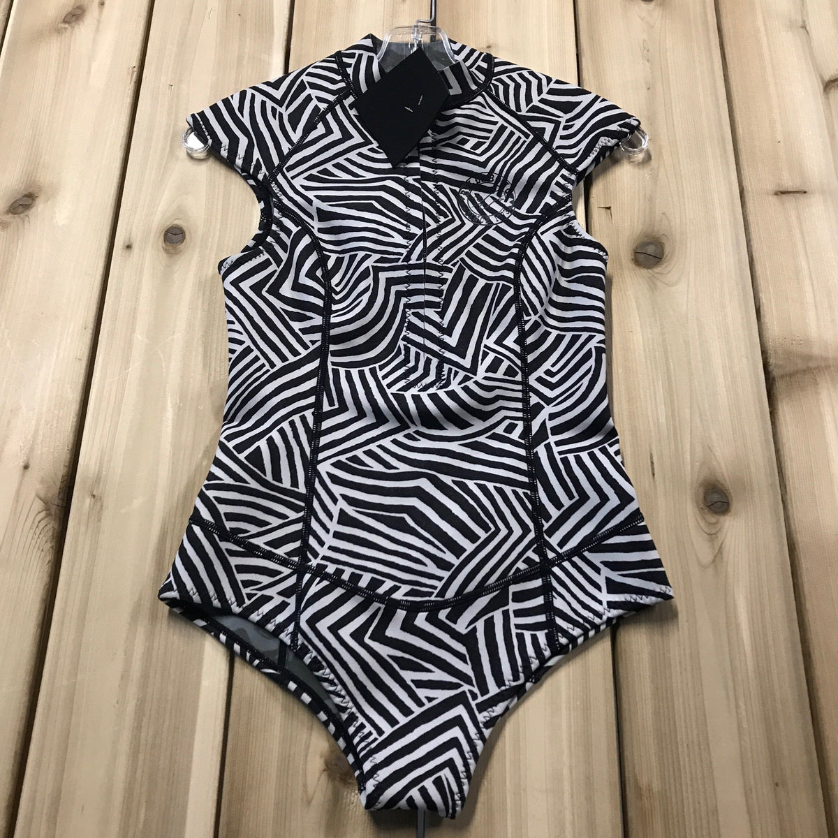 1mm Women’s Billabong CAPTAIN SLVLS SPRING BLV Size 4