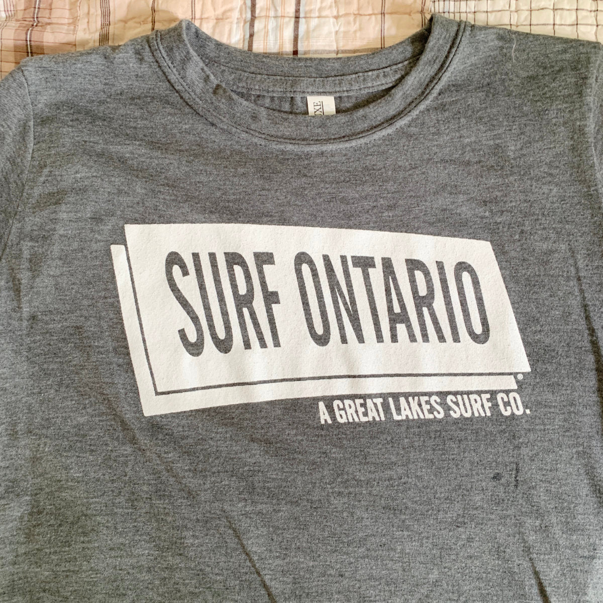 
                  
                    'SURF ONTARIO' T-Shirt - Womens
                  
                