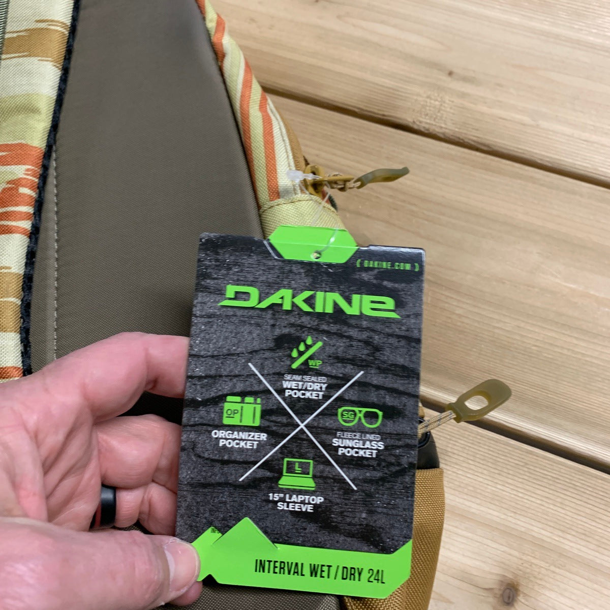 Travel Luggage - Dakine Backpack Interval Wet/Dry 24L Standstone