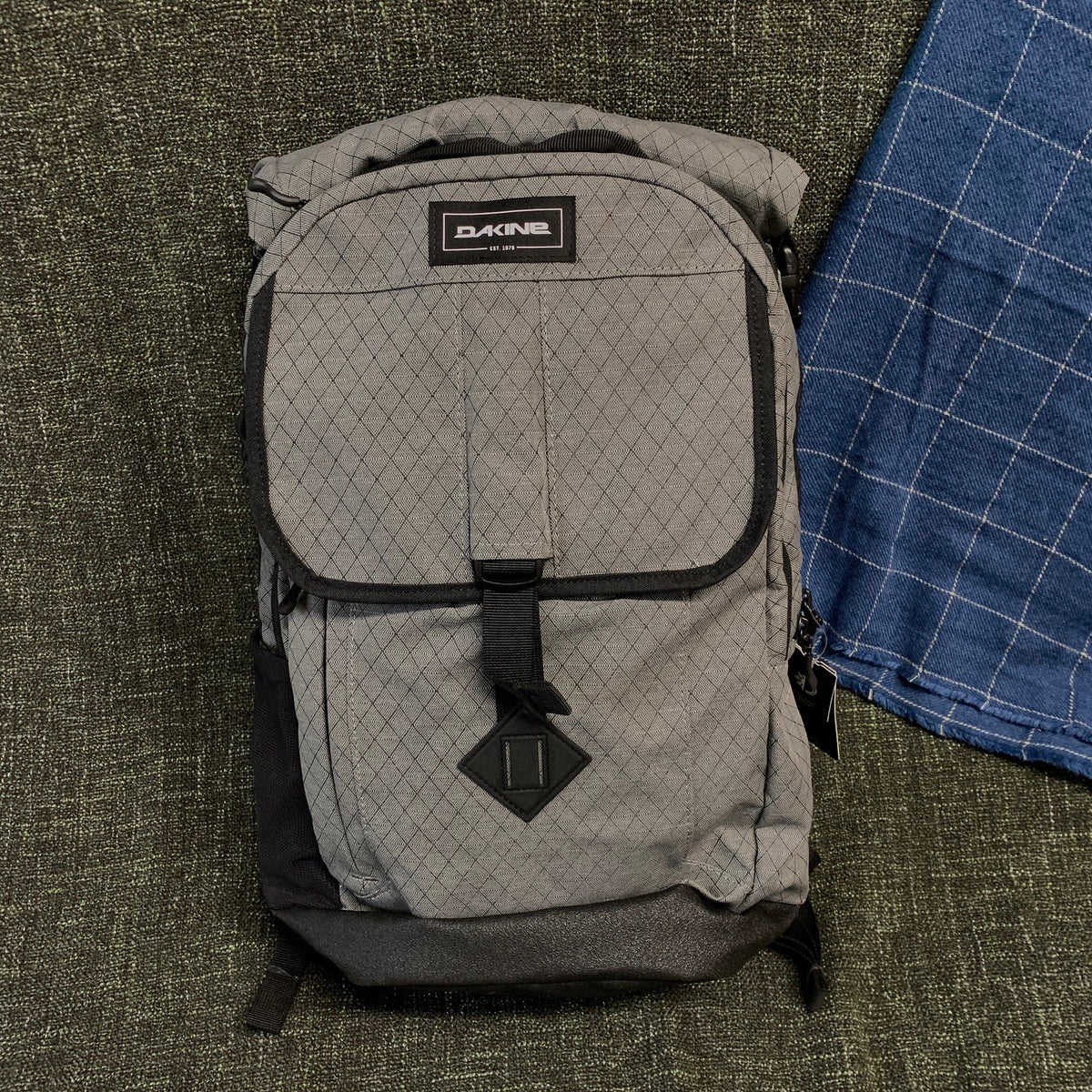Travel Luggage - Dakine Mission Surf DLX Wet/Dry Backpack 32L - Griffin