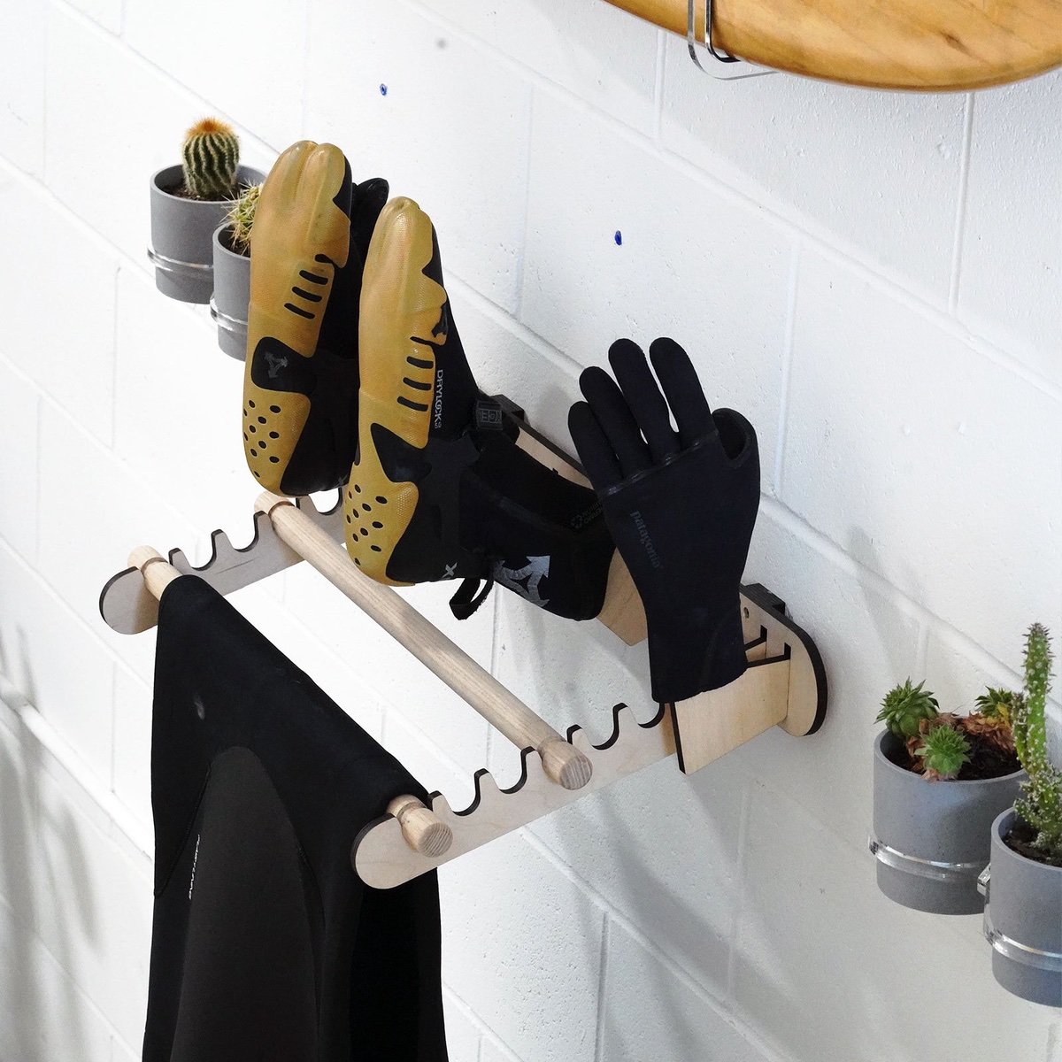 Board racks/hooks - SHEPPS/GNARWALL Wetsuit Hanger