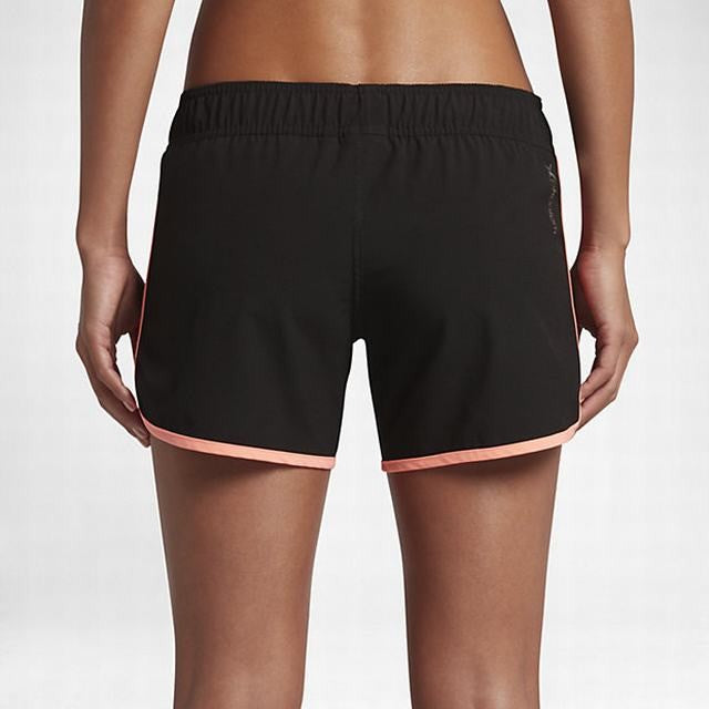 
                  
                    Hurley Women's Walkshort/Boardshort Phantom 30 - 5 Inch - Black w/ Hot Coral/6ET
                  
                