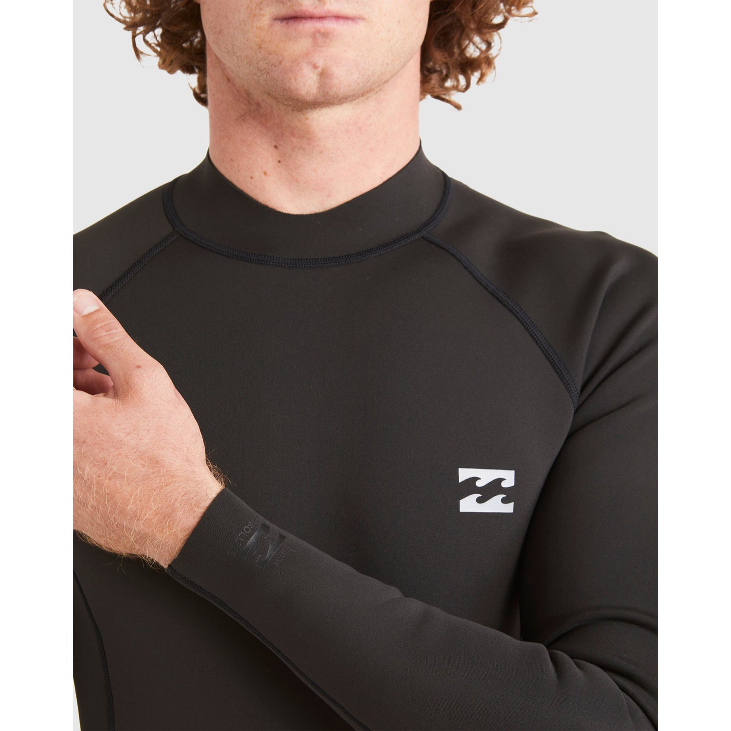 
                  
                    1mm Men's Billabong Absolute Back Zip Wetsuit Top - Surf Ontario
                  
                