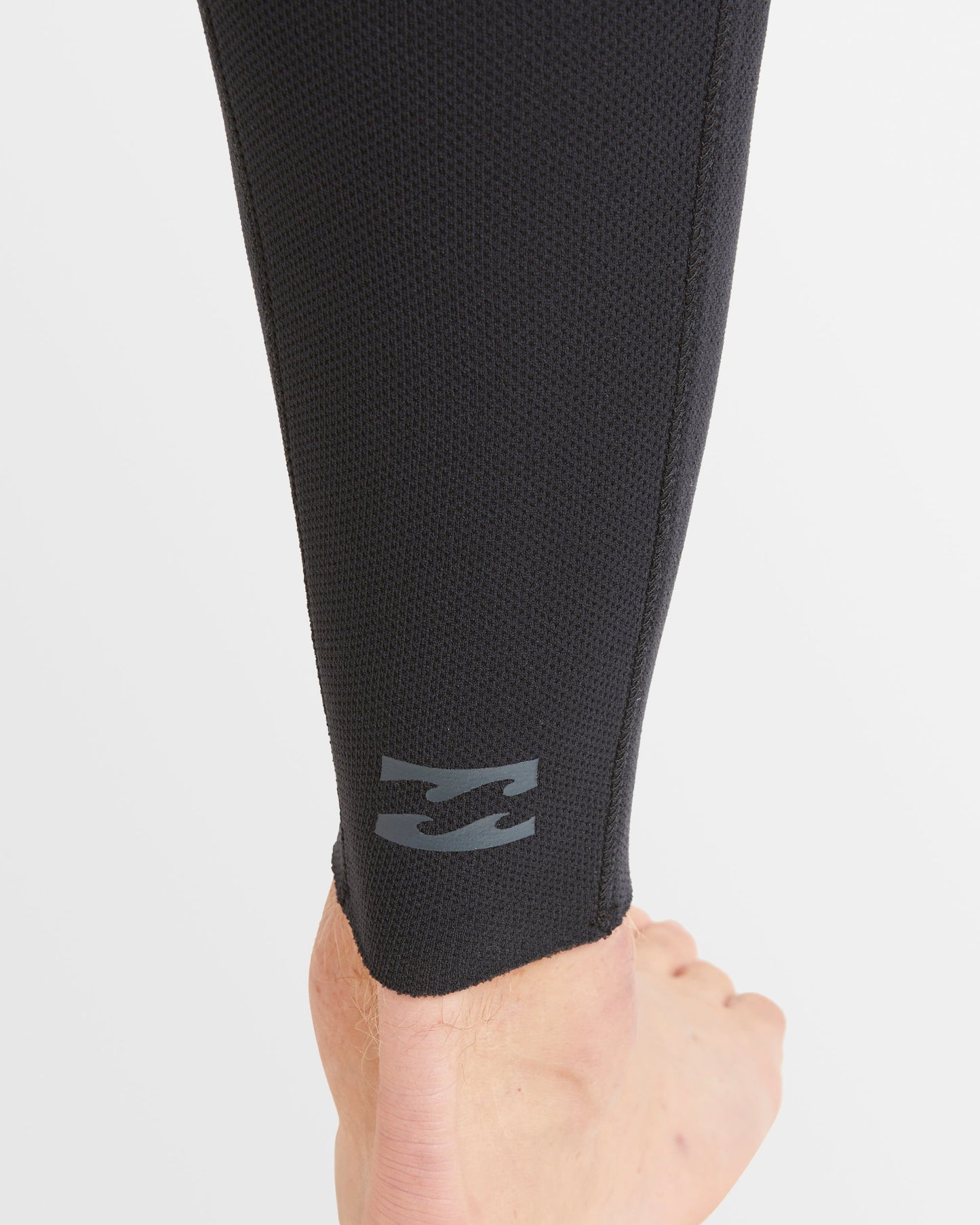 
                  
                    2/2mm Men's Billabong Revo Natural Chest Zip Short Sleeve Fullsuit - Surf Ontario
                  
                