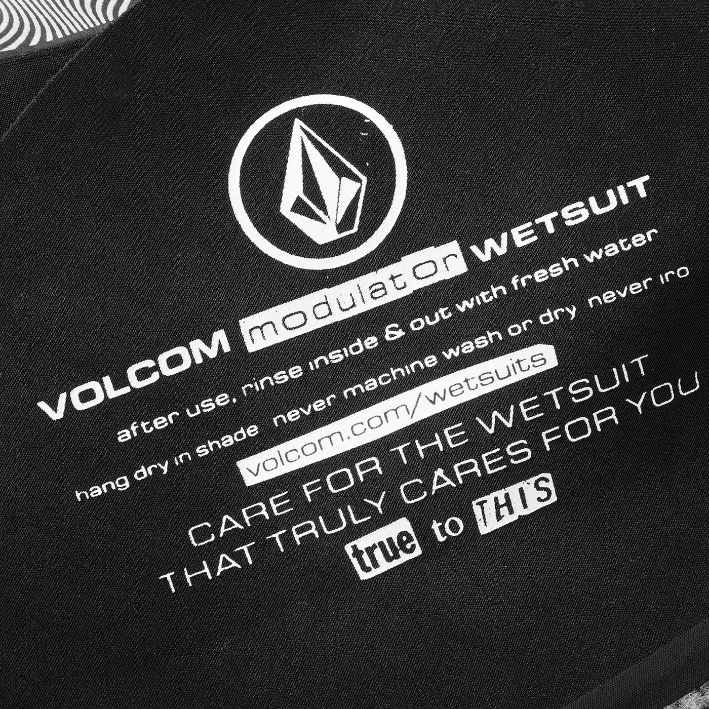 
                  
                    2/2 mm Men's Volcom Modulator Long sleeve full length wetsuit Chest Zip - Surf Ontario
                  
                