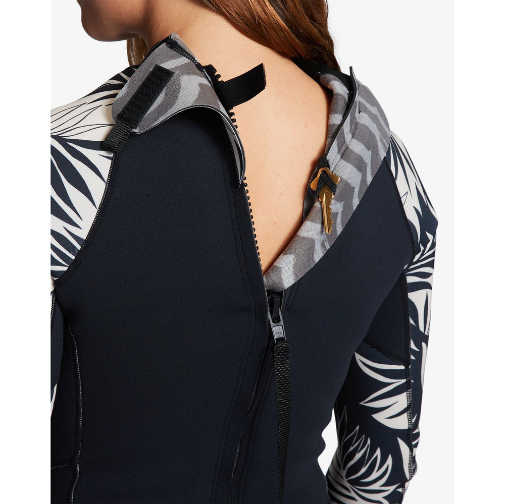 
                  
                    2mm Women's Billabong Spring Fever Long Sleeve Spring Wetsuit - Colour In Paradise
                  
                