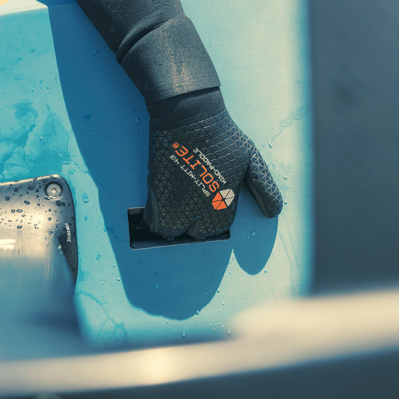 
                  
                    Gloves 4/3mm Solite Wind/Paddle Split-Mitt: Effortless Grip for Longer Sessions
                  
                