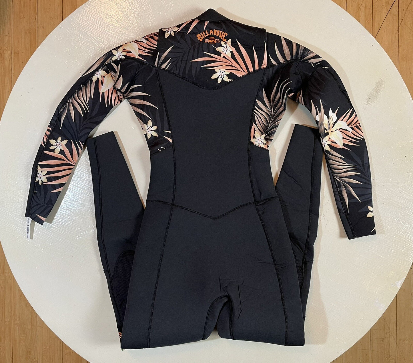 
                  
                    4/3mm Women’s Billabong Salty Daz Hooded BPB
                  
                