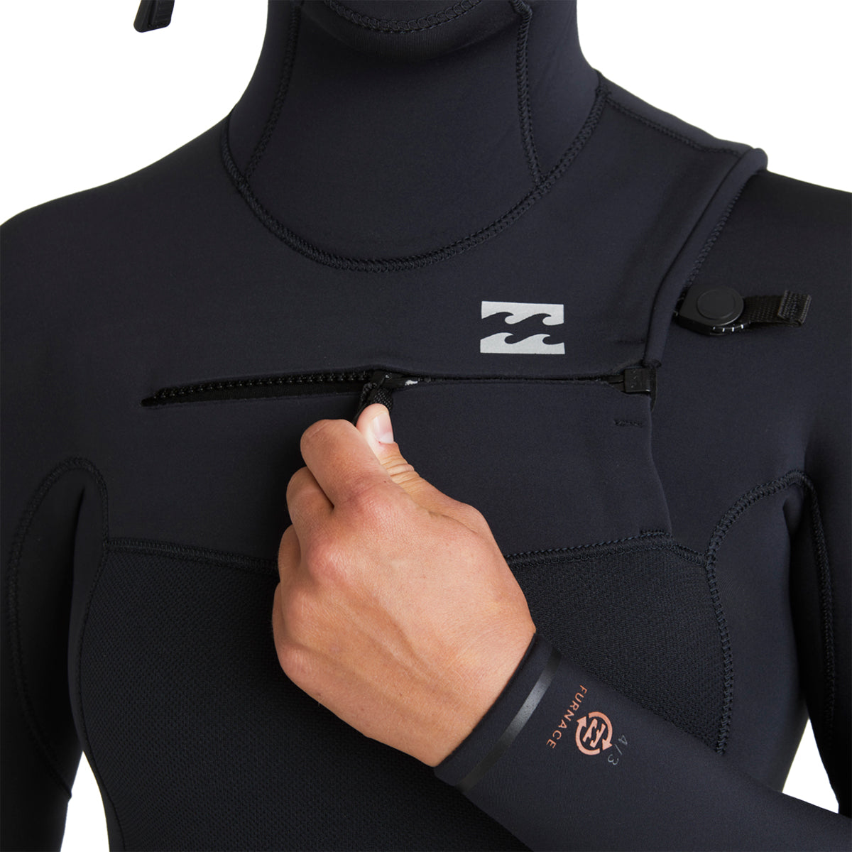 
                  
                    6/5 Women's Billabong Furnace Natural Chest Zip Hooded Wetsuit - Surf Ontario
                  
                