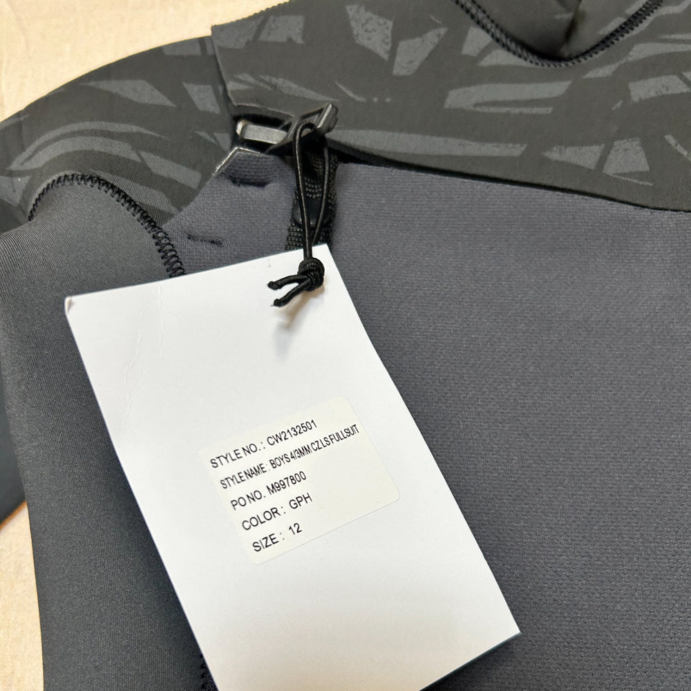 
                  
                    4/3 Boys Volcom Chest Zip (Grey)
                  
                