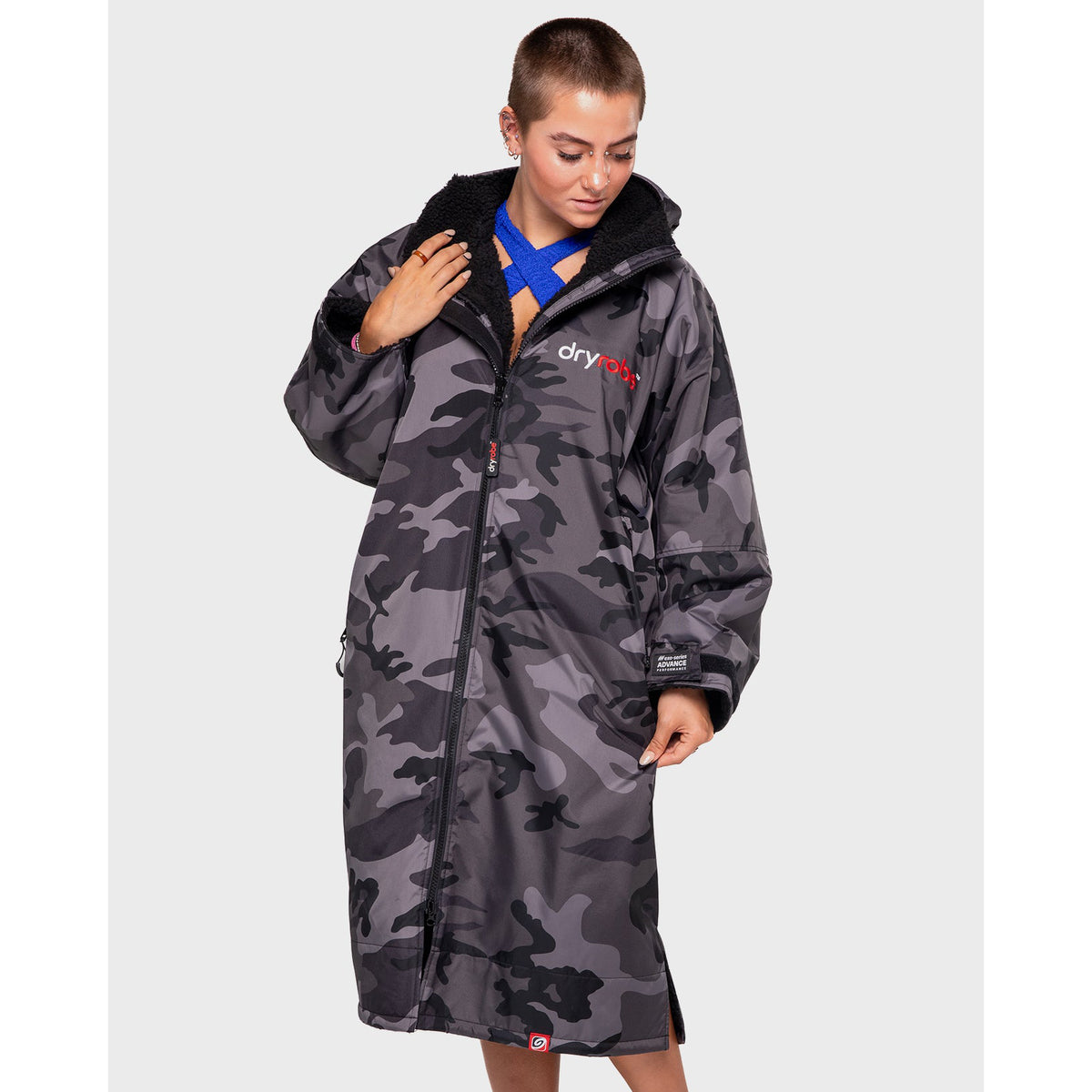 DRYROBE Changing Robes / Poncho - Black Camouflage Black – Surf Ontario