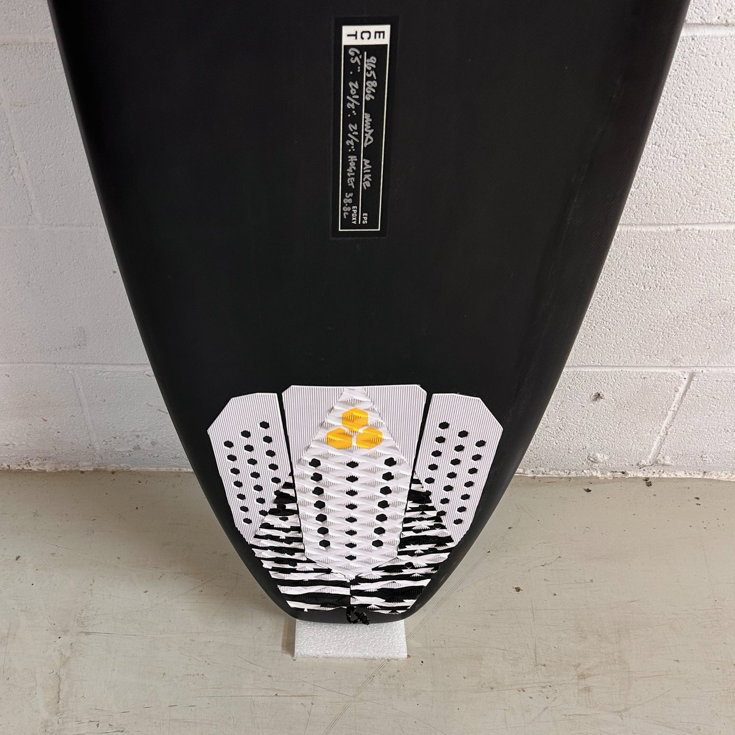 
                  
                    Channel Islands Water Hoglet 6'5 - 3-fin FUT - USED*
                  
                