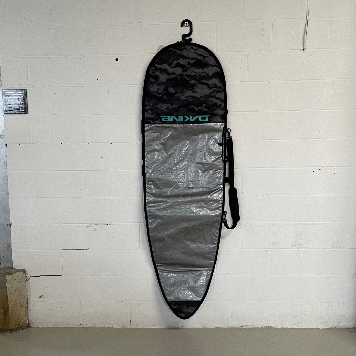 
                  
                    Dakine Board Cover - Daylight Surf THRUSTER 6'6 **USED**
                  
                