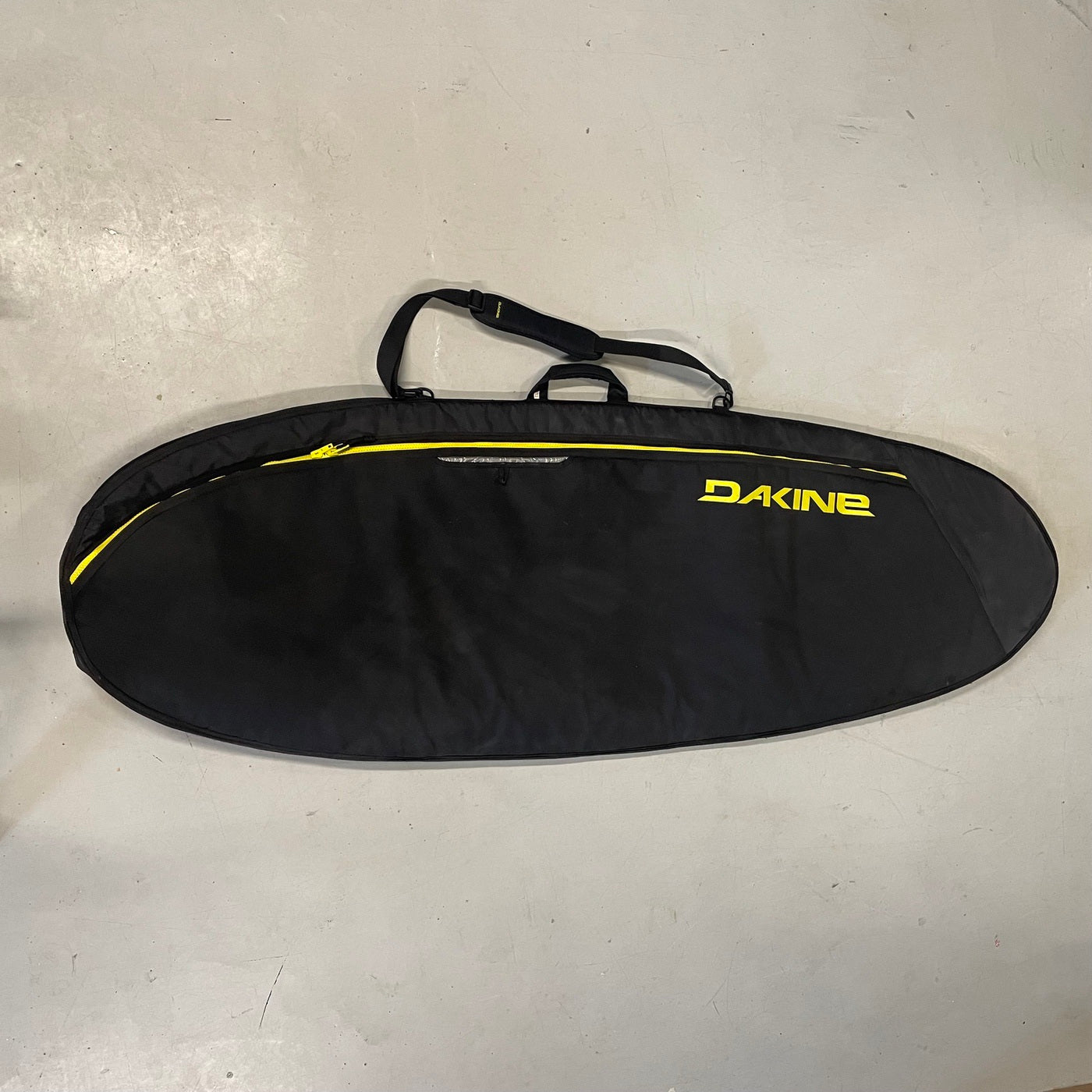 Dakine Board Cover - Mission Surfboard Bag Hybrid/Fun 6'0 - Black - USED* 🏷️ - Surf Ontario