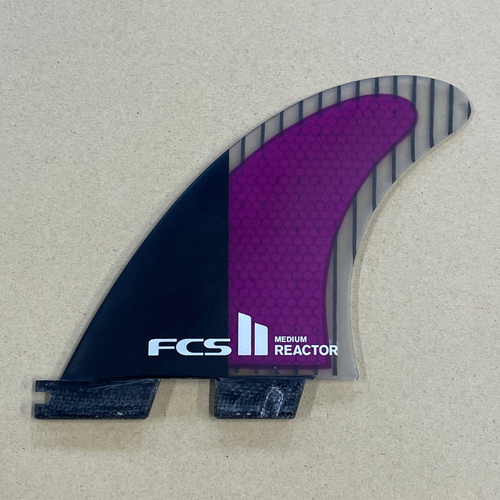 FCS II THRUSTER REPLACEMENT Centre fin - Reactor PC Carbon Medium  - one off fin - Surf Ontario