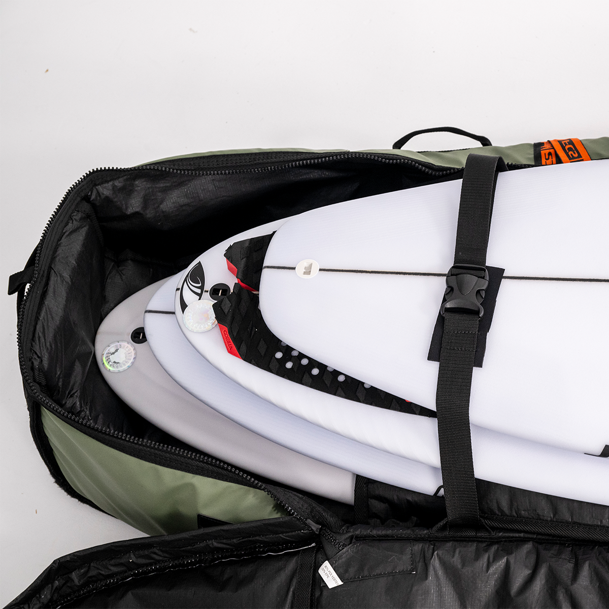 
                  
                    FCS board bag - Travel 2 Shortboard/Fish/Hybrid Alpine **1-2 WEEKS 🚚**
                  
                