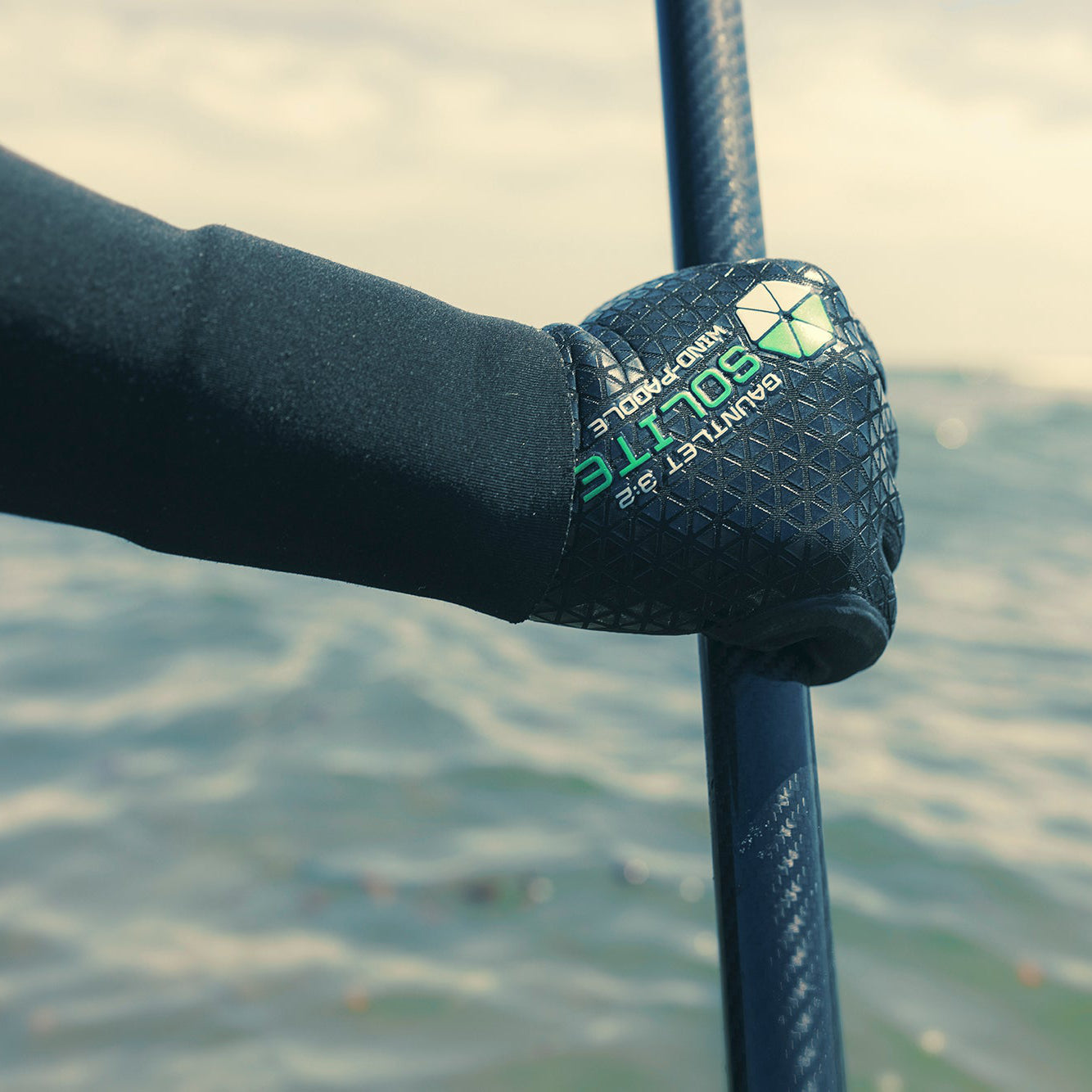
                  
                    Gloves 3/2mm Solite Wind/Paddle Gauntlet Glove: Effortless Grip and Zero Arm-Pump
                  
                