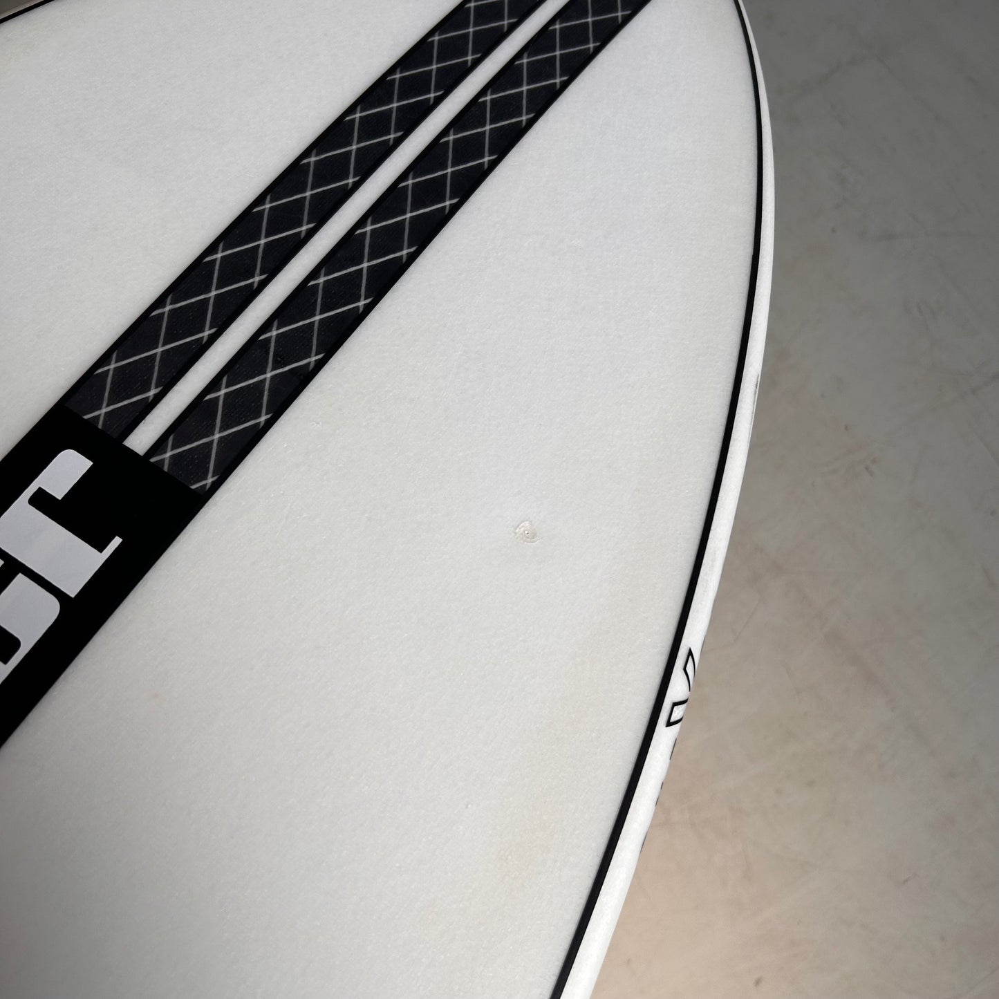 
                  
                    JS Industries - Sub Xero 5'8 HYFI 3.0 Futures X5 Fins - USED* 🏷️
                  
                