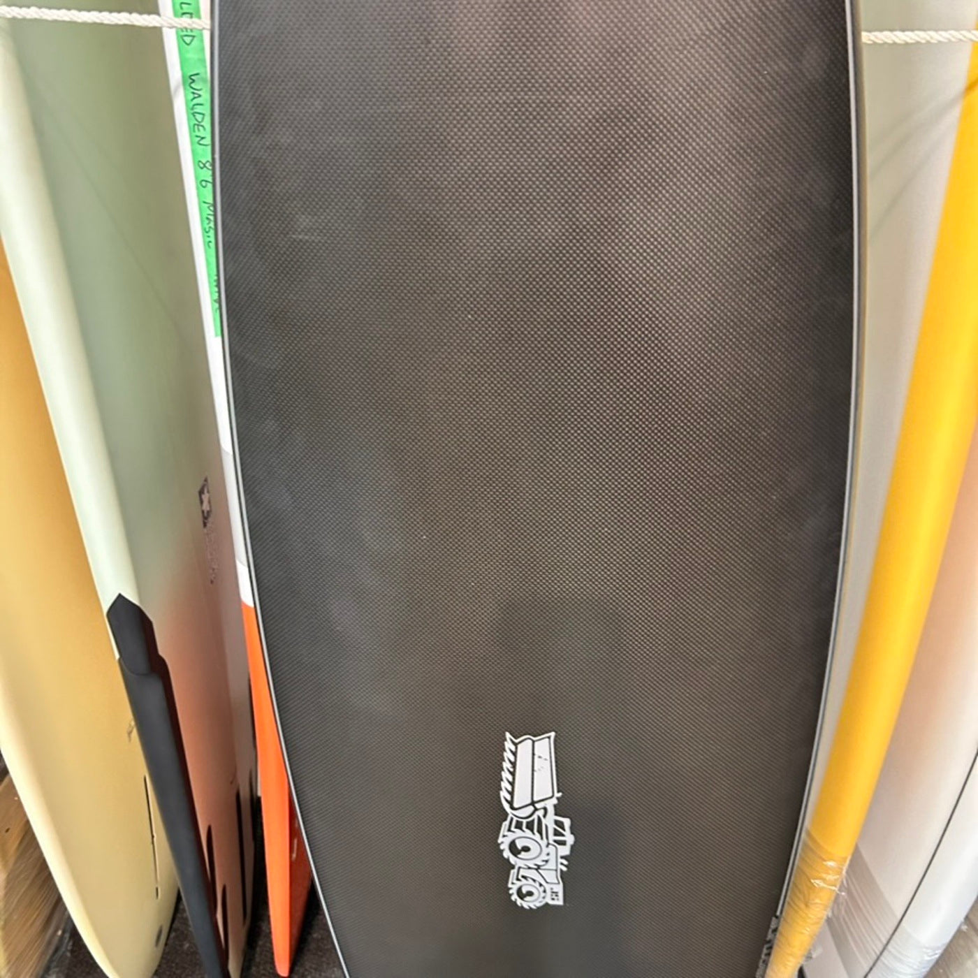 
                  
                    JS Industries - Xero Fusion 6'2 CARBOTUNE 3.0 Futures 5 fin - USED*
                  
                