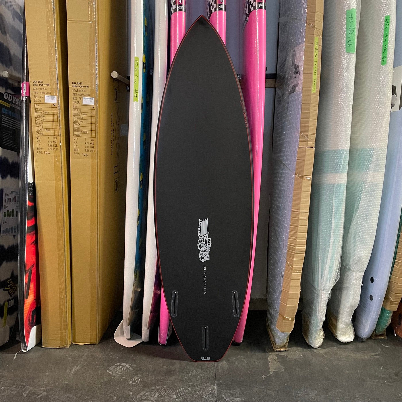 JS Industries - Xero Gravity 5'11 Carbotune Squash Tail 3 fin Futures - USED* 🏷️ - Surf Ontario