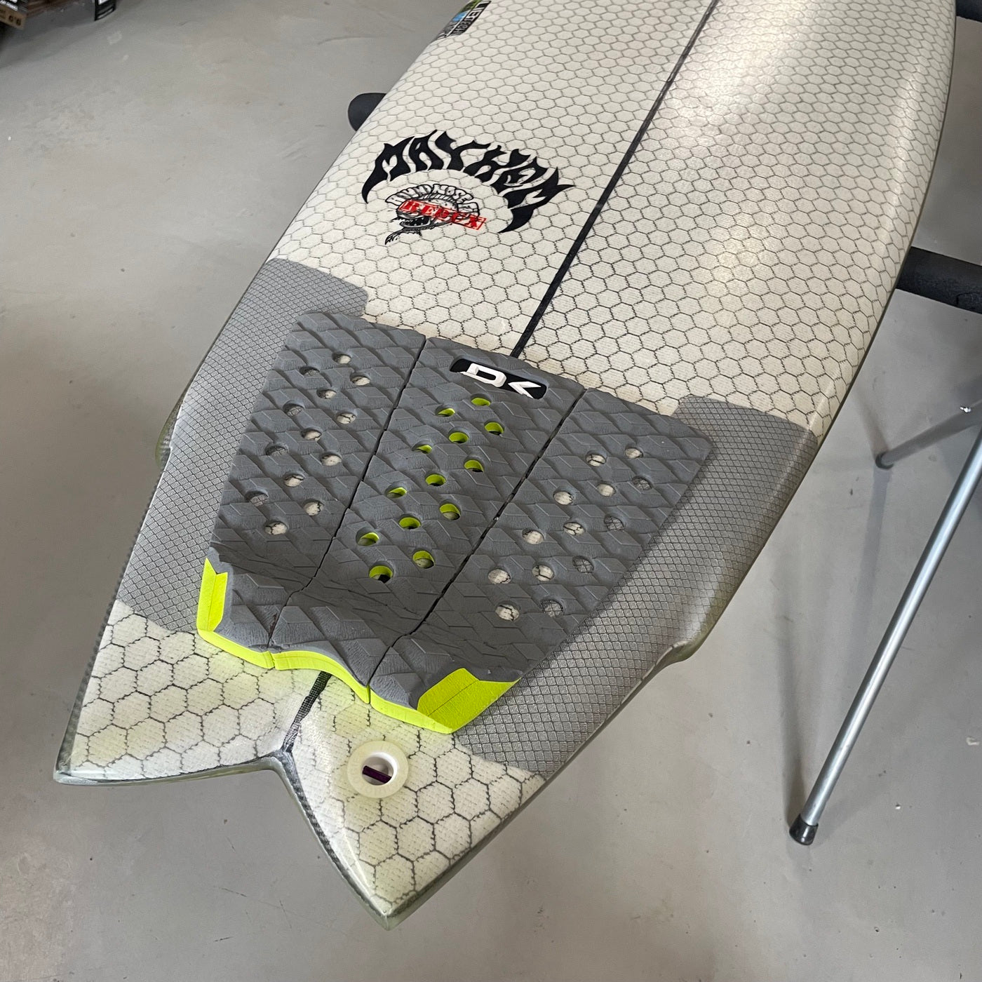
                  
                    Libtech - Lost Round Nose Fish RNF 5'10 (FCSII Compatible) - USED* 🏷️ - Surf Ontario
                  
                