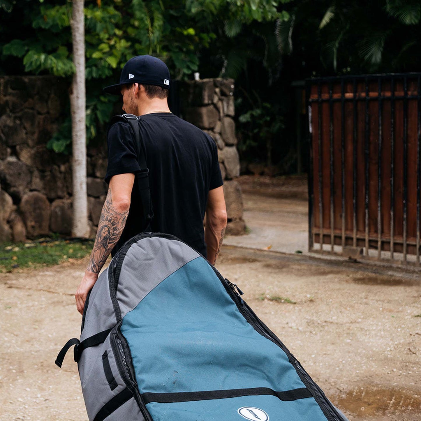 
                  
                    Pro-Lite Board Bag - Wheeled Coffin-Longboard 9'0 & 9'6 (2-4 Boards) Black **1-2 WEEKS 🚚**
                  
                