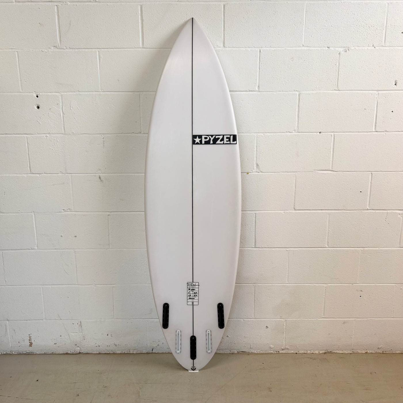 
                  
                    Pyzel - Ghost 6'2 - 5 fin Futures - USED* 🏷️
                  
                